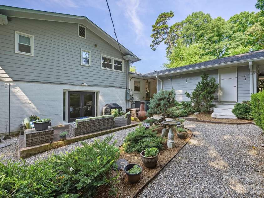 6419 Morven Lane, Charlotte, NC 28270.  MLS# CAR4400448, YatesRealty ID 36225. 
