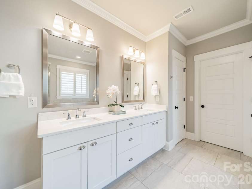 2289 Tatton Hall Road, Fort Mill, SC 29715.  MLS# CAR4336843, YatesRealty ID 3623. 