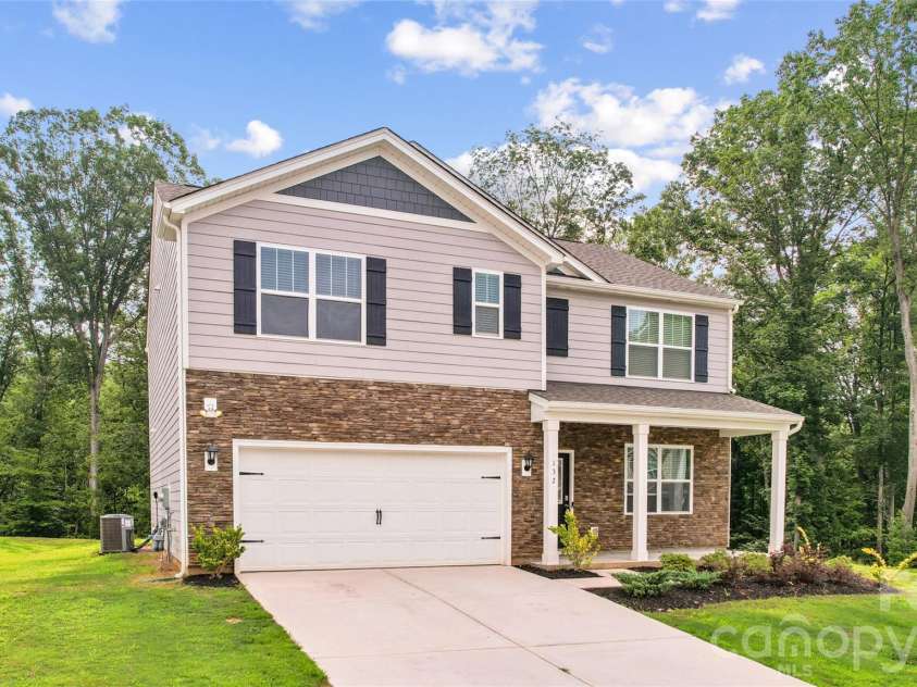 132 Scotsway Court, Troutman, NC 28166.  MLS# CAR4401559, YatesRealty ID 36230. 
