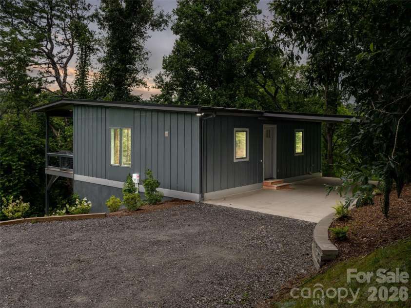 20 Cane Creek Lane, Fairview, NC 28730.  MLS# CAR4395411, YatesRealty ID 36234. 