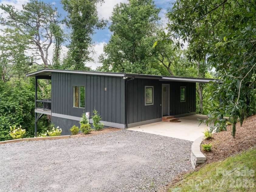 20 Cane Creek Lane, Fairview, NC 28730.  MLS# CAR4395411, YatesRealty ID 36234. 