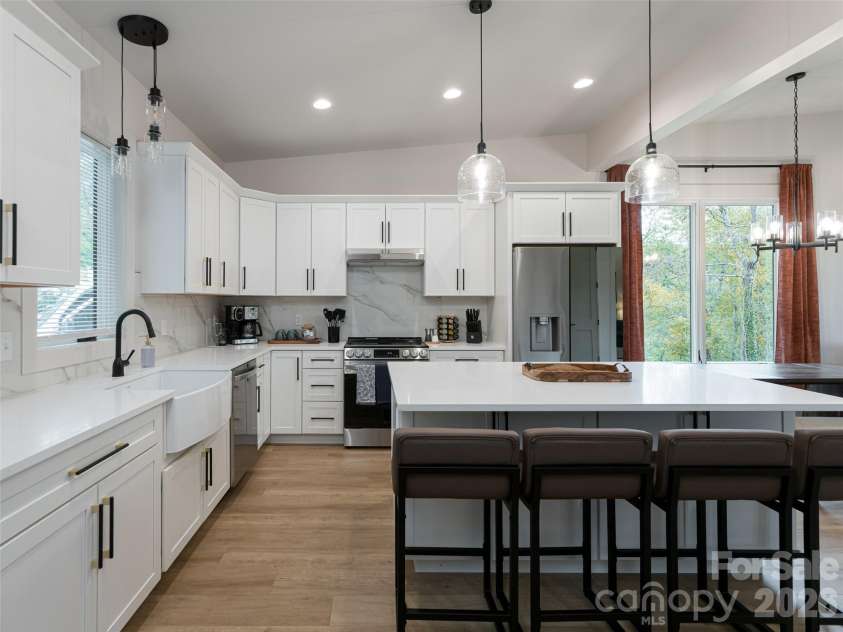 20 Cane Creek Lane, Fairview, NC 28730.  MLS# CAR4395411, YatesRealty ID 36234. 