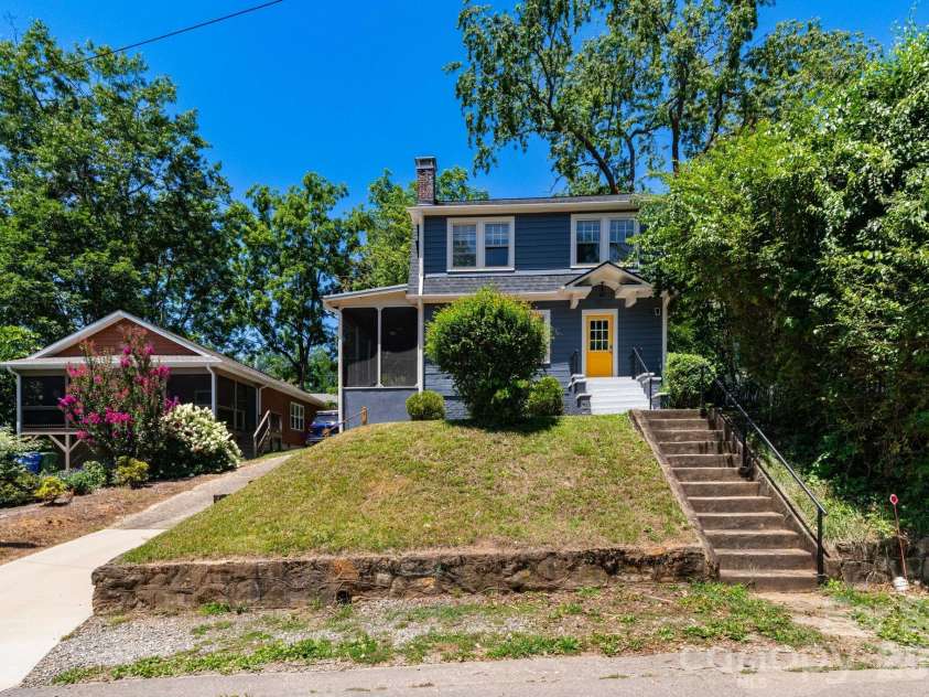 164 Laurel Loop, Asheville, NC 28806.  MLS# CAR4400704, YatesRealty ID 36235. 