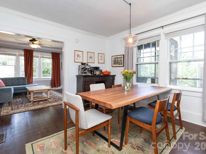 164 Laurel Loop, Asheville, NC 28806.  MLS# CAR4400704, YatesRealty ID 36235. 