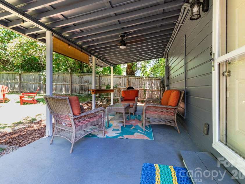 164 Laurel Loop, Asheville, NC 28806.  MLS# CAR4400704, YatesRealty ID 36235. 