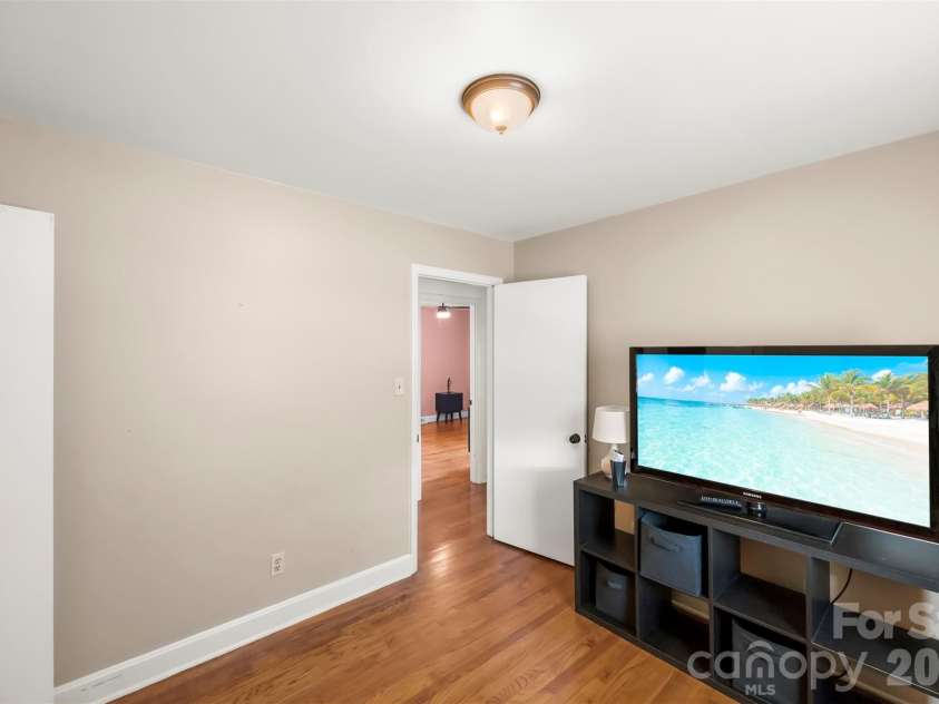 1830 Northbrook Drive, Charlotte, NC 28216.  MLS# CAR4401916, YatesRealty ID 36236. Bedroom.