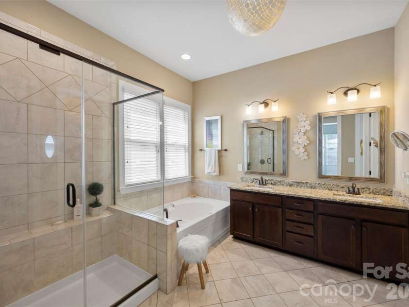 12920 Telfair Meadow Drive, Charlotte, NC 28227.  MLS# CAR4402462, YatesRealty ID 36238. 