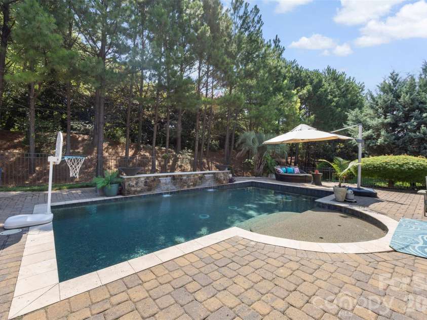 12920 Telfair Meadow Drive, Charlotte, NC 28227.  MLS# CAR4402462, YatesRealty ID 36238. 