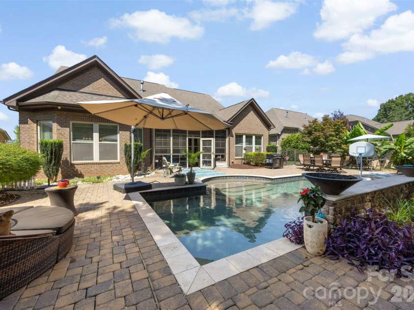 12920 Telfair Meadow Drive, Charlotte, NC 28227.  MLS# CAR4402462, YatesRealty ID 36238. 