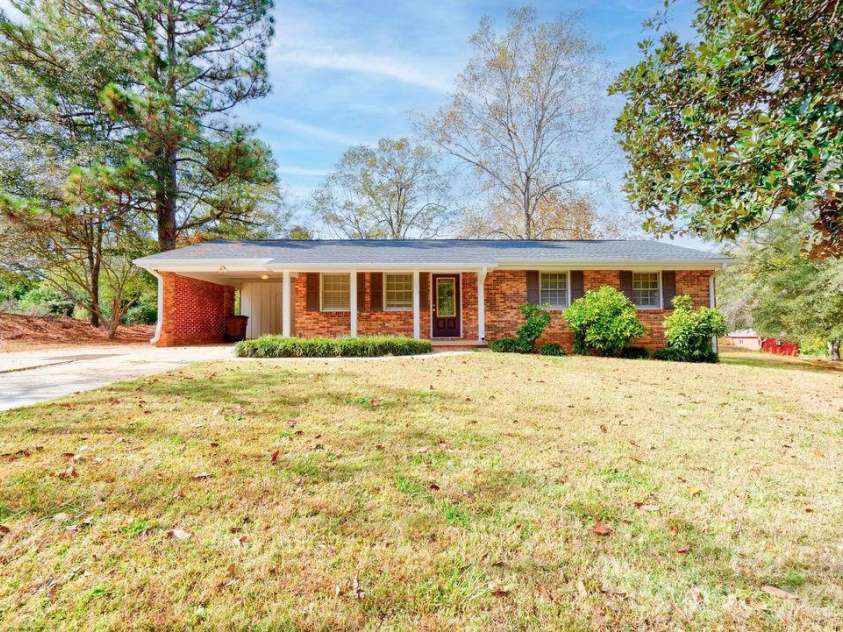 3018 Delano Place, Shelby, NC 28152.  MLS# CAR4295477, YatesRealty ID 3624. 