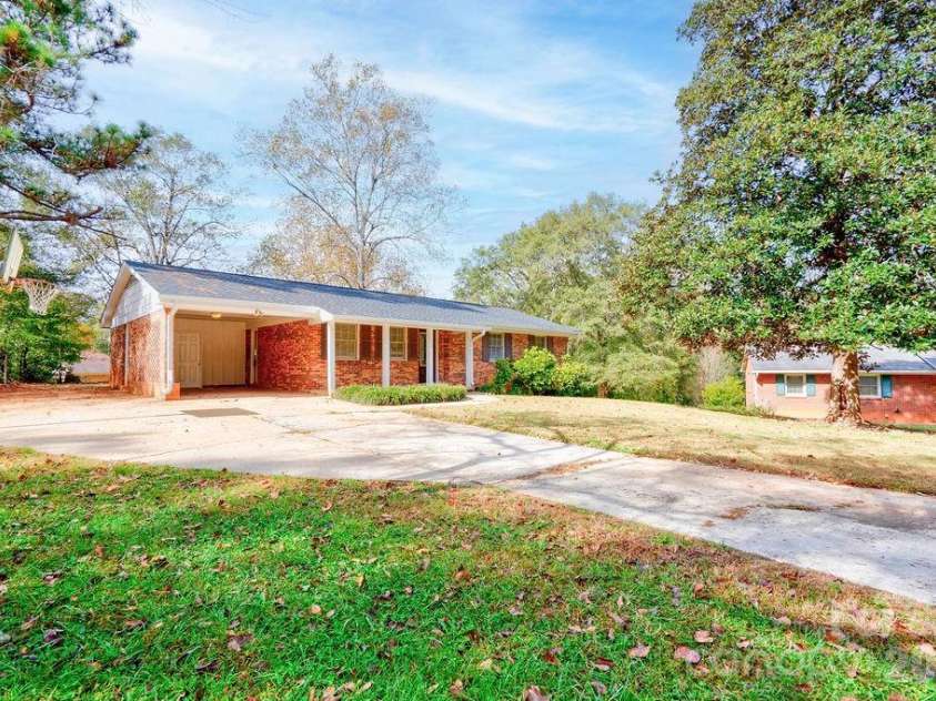 3018 Delano Place, Shelby, NC 28152.  MLS# CAR4295477, YatesRealty ID 3624. 