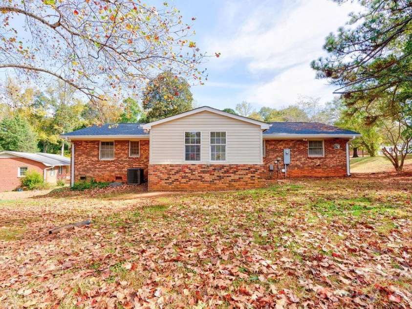 3018 Delano Place, Shelby, NC 28152.  MLS# CAR4295477, YatesRealty ID 3624. 