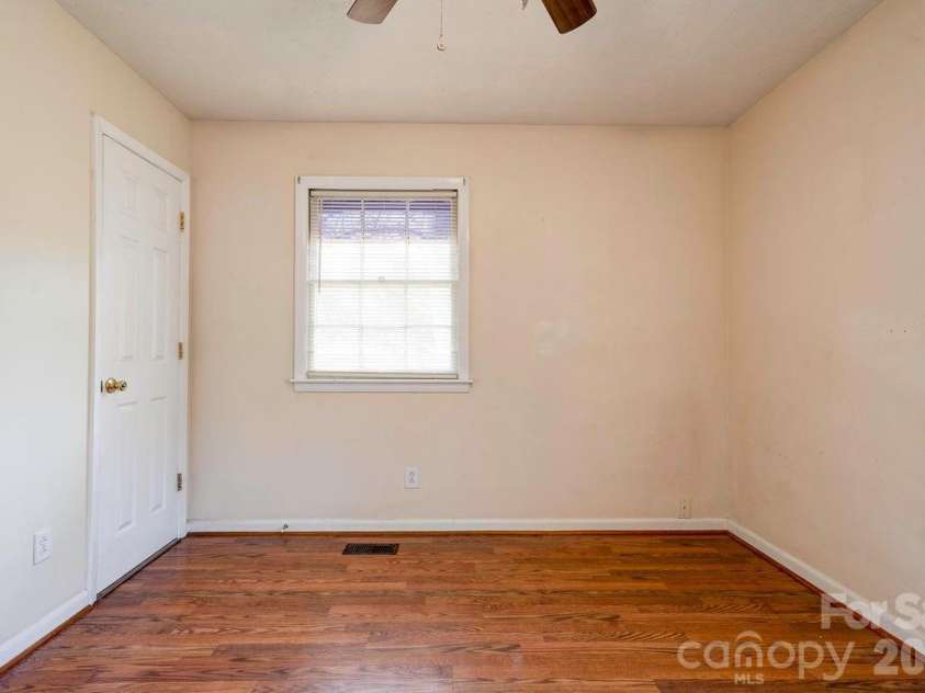 3018 Delano Place, Shelby, NC 28152.  MLS# CAR4295477, YatesRealty ID 3624. 