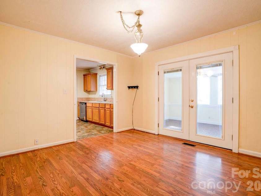 3018 Delano Place, Shelby, NC 28152.  MLS# CAR4295477, YatesRealty ID 3624. 