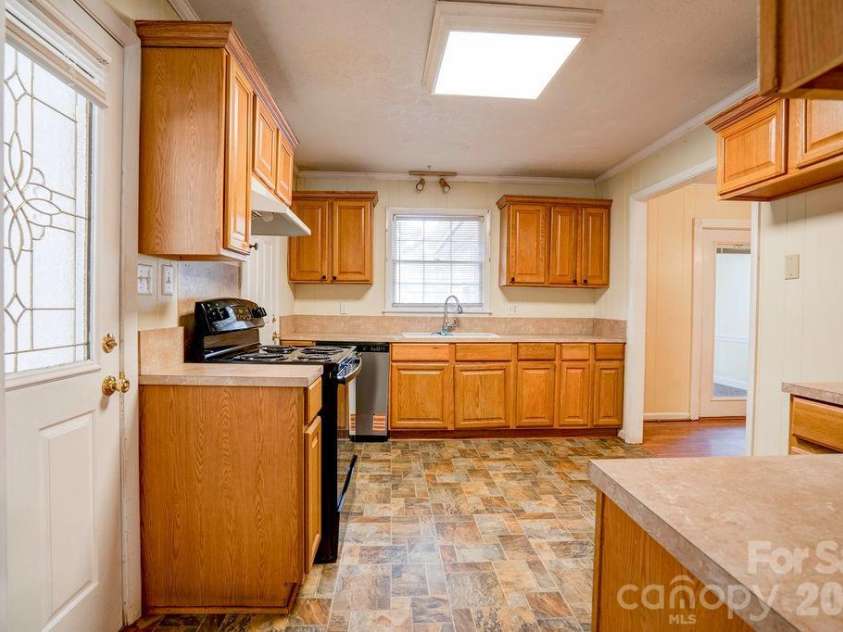 3018 Delano Place, Shelby, NC 28152.  MLS# CAR4295477, YatesRealty ID 3624. 