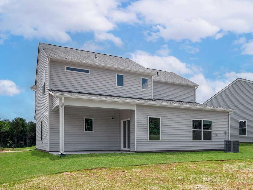 4140 Bolo Drive, Charlotte, NC 28215.  MLS# CAR4329033, YatesRealty ID 3624. 