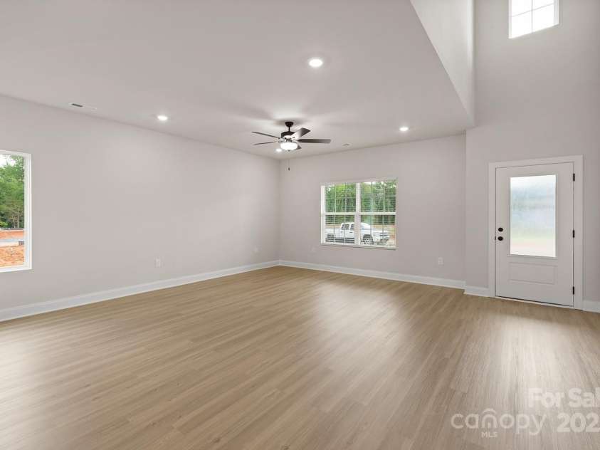 4140 Bolo Drive, Charlotte, NC 28215.  MLS# CAR4329033, YatesRealty ID 3624. 