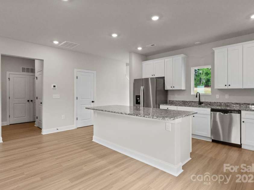 4140 Bolo Drive, Charlotte, NC 28215.  MLS# CAR4329033, YatesRealty ID 3624. 