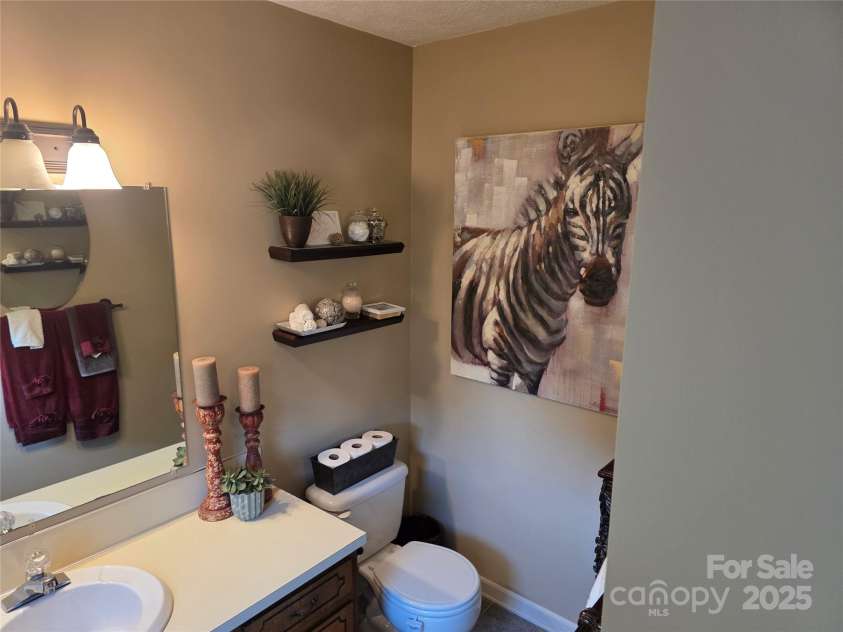 4567 Mayfield Drive, Granite Falls, NC 28630.  MLS# CAR4240693, YatesRealty ID 3624. Half Bath