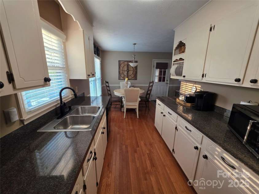 4567 Mayfield Drive, Granite Falls, NC 28630.  MLS# CAR4240693, YatesRealty ID 3624. Kitchen