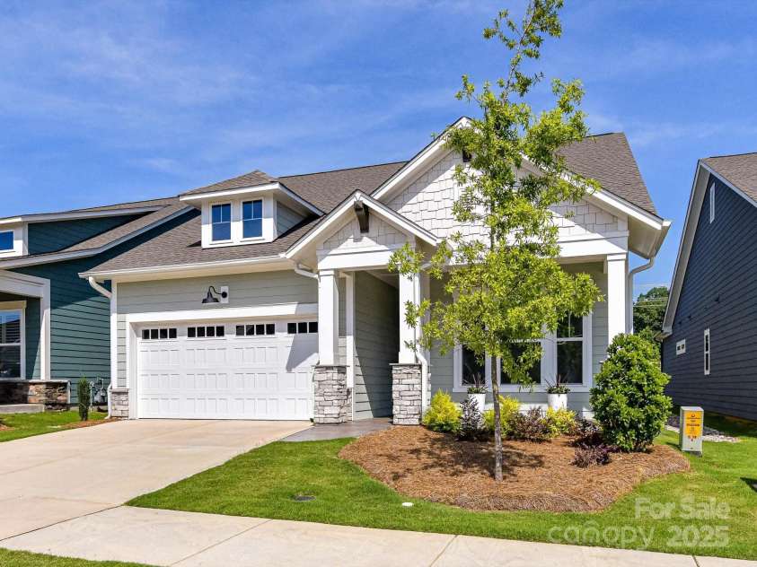 1120 Idyllic Lane, Waxhaw, NC 28173.  MLS# CAR4273050, YatesRealty ID 36240. 