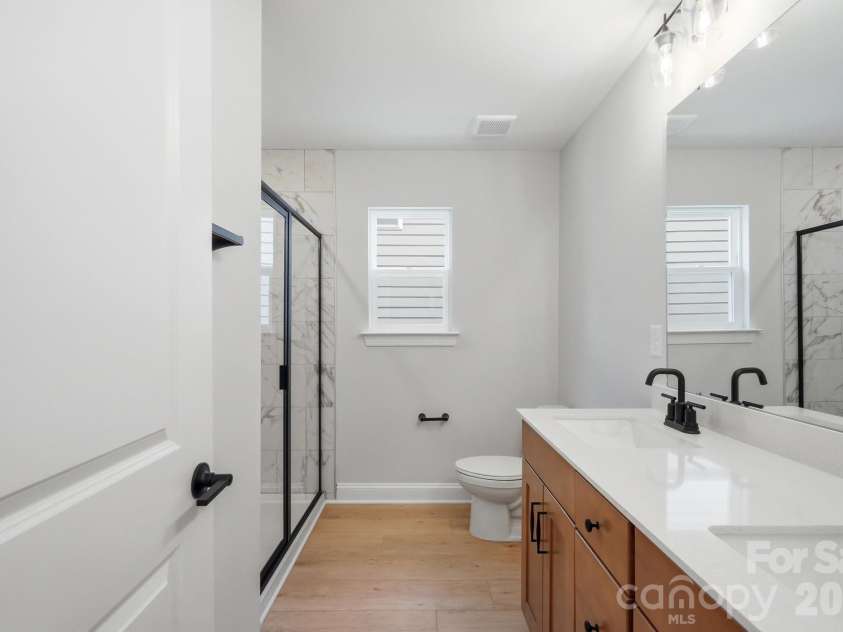 13115 Foxberry Road, Charlotte, NC 28213.  MLS# CAR4335861, YatesRealty ID 36240. Bath 2