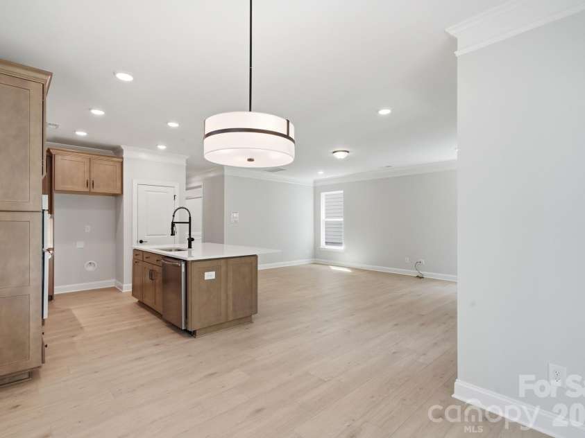 13115 Foxberry Road, Charlotte, NC 28213.  MLS# CAR4335861, YatesRealty ID 36240. Breakfast Area