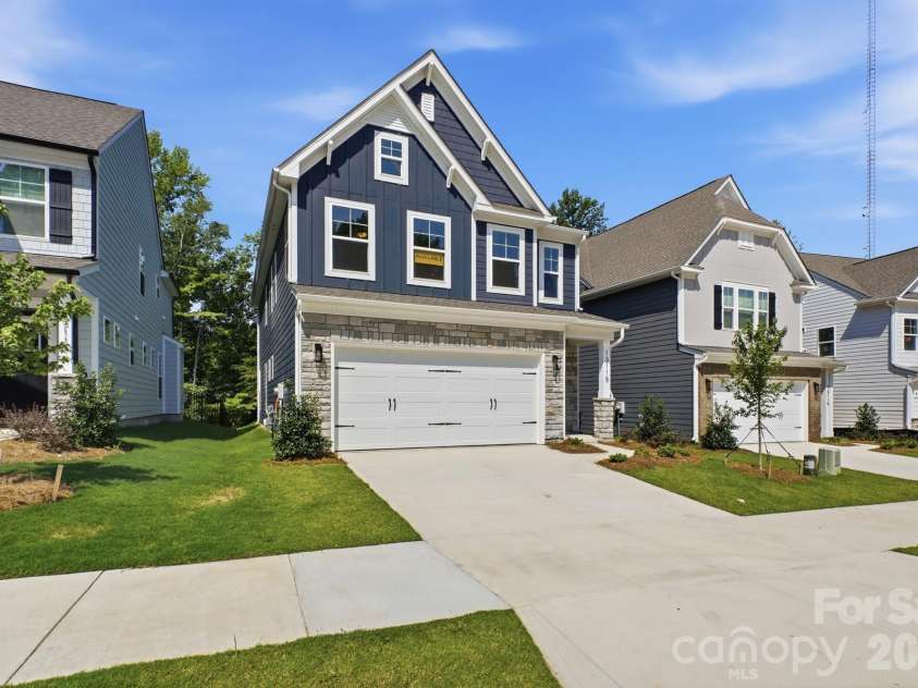 13115 Foxberry Road, Charlotte, NC 28213.  MLS# CAR4335861, YatesRealty ID 36240. Homesite 37 features an Arlington C floorplan