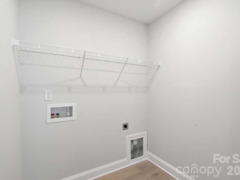 13115 Foxberry Road, Charlotte, NC 28213.  MLS# CAR4335861, YatesRealty ID 36240. Laundry Room