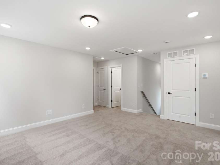 13115 Foxberry Road, Charlotte, NC 28213.  MLS# CAR4335861, YatesRealty ID 36240. Loft