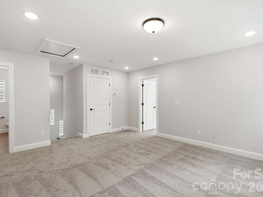 13115 Foxberry Road, Charlotte, NC 28213.  MLS# CAR4335861, YatesRealty ID 36240. Loft
