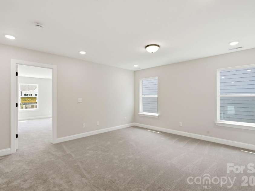 13115 Foxberry Road, Charlotte, NC 28213.  MLS# CAR4335861, YatesRealty ID 36240. Loft