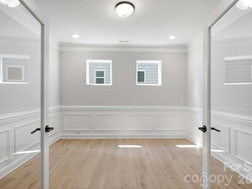 13115 Foxberry Road, Charlotte, NC 28213.  MLS# CAR4335861, YatesRealty ID 36240. Office