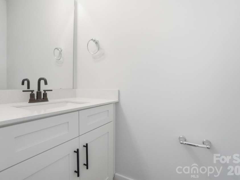 207 Viburnum Road, Waxhaw, NC 28173.  MLS# CAR4368137, YatesRealty ID 36241. 