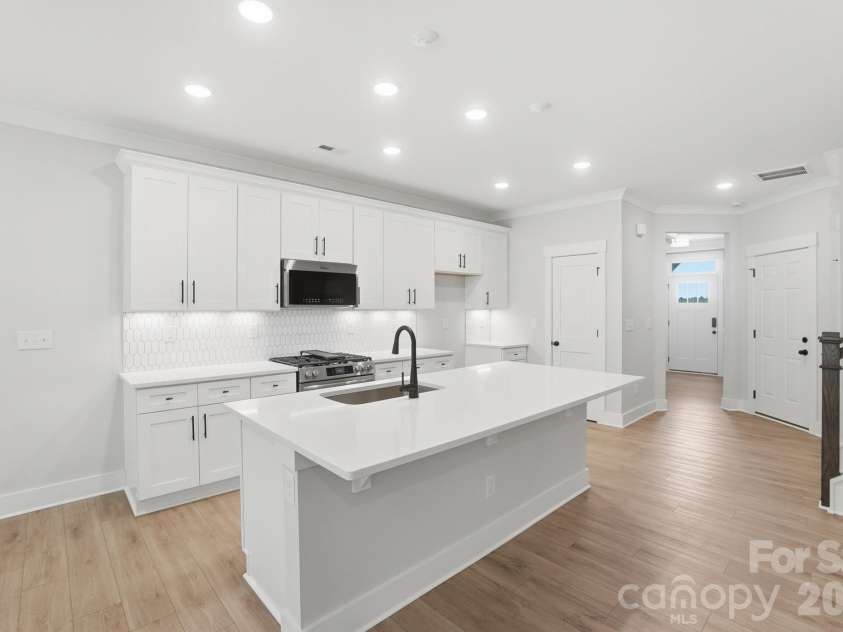 207 Viburnum Road, Waxhaw, NC 28173.  MLS# CAR4368137, YatesRealty ID 36241. 