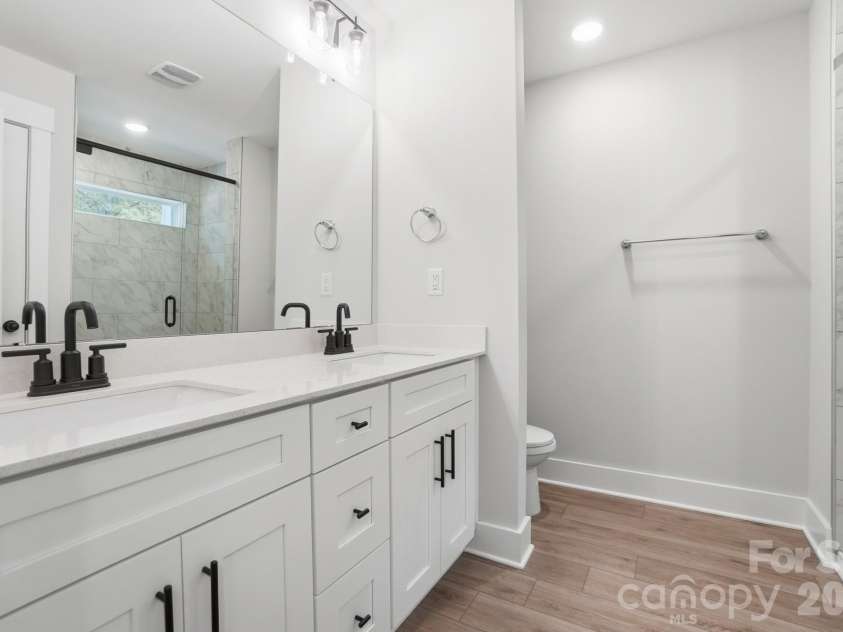 207 Viburnum Road, Waxhaw, NC 28173.  MLS# CAR4368137, YatesRealty ID 36241. 
