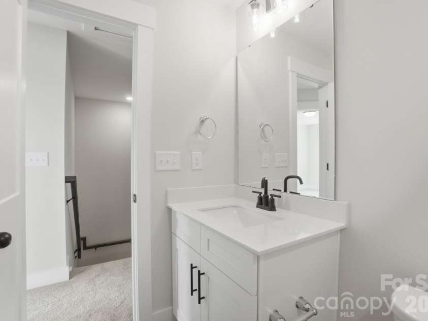 207 Viburnum Road, Waxhaw, NC 28173.  MLS# CAR4368137, YatesRealty ID 36241. 