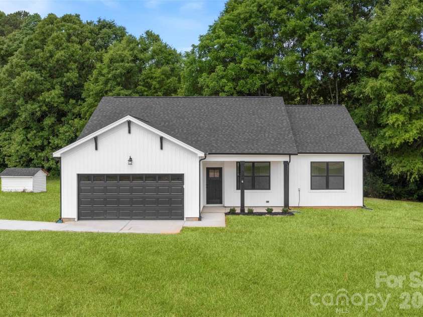 340 Jesse Safrit Road, Salisbury, NC 28147.  MLS# CAR4387625, YatesRealty ID 36244. 