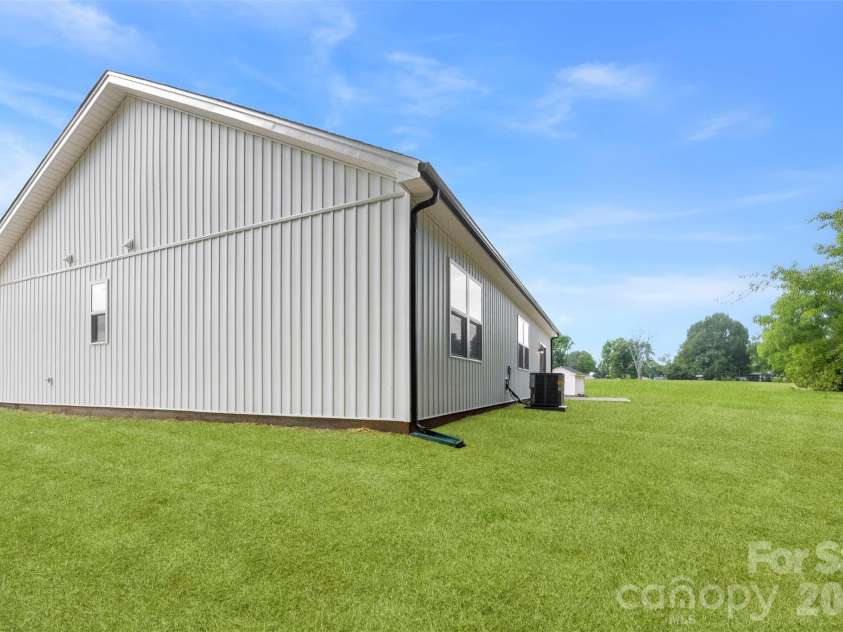 340 Jesse Safrit Road, Salisbury, NC 28147.  MLS# CAR4387625, YatesRealty ID 36244. 