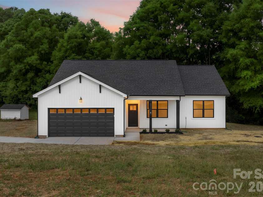 340 Jesse Safrit Road, Salisbury, NC 28147.  MLS# CAR4387625, YatesRealty ID 36244. 