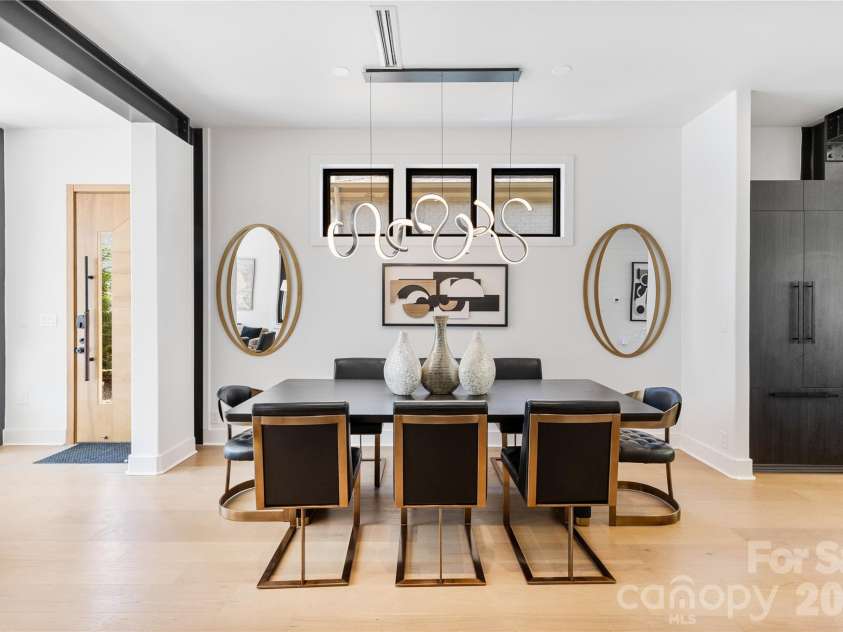 5447 Topping Place, Charlotte, NC 28209.  MLS# CAR4387538, YatesRealty ID 36246. Dining Area w/custom lighting