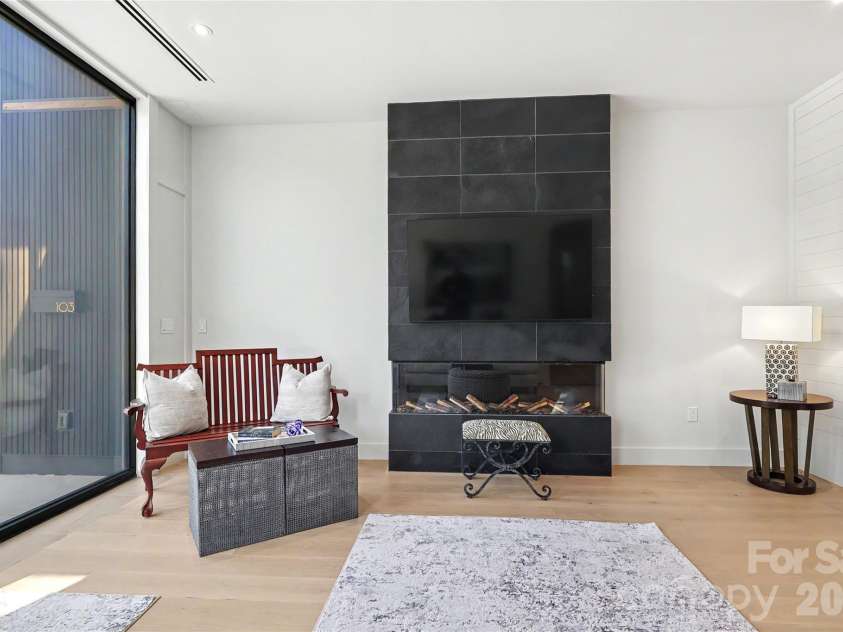 5447 Topping Place, Charlotte, NC 28209.  MLS# CAR4429089, YatesRealty ID 36246. 