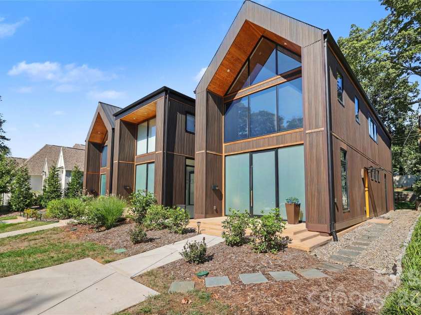5447 Topping Place, Charlotte, NC 28209.  MLS# CAR4429089, YatesRealty ID 36246. 