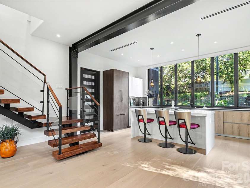 5447 Topping Place, Charlotte, NC 28209.  MLS# CAR4429089, YatesRealty ID 36246. Kitchen