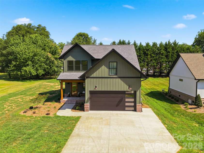 75 2nd Avenue, Taylorsville, NC 28681.  MLS# CAR4394328, YatesRealty ID 36247. 
