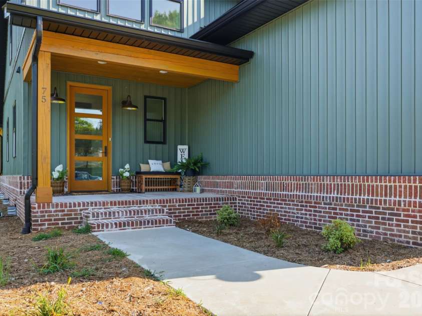 75 2nd Avenue, Taylorsville, NC 28681.  MLS# CAR4394328, YatesRealty ID 36247. 