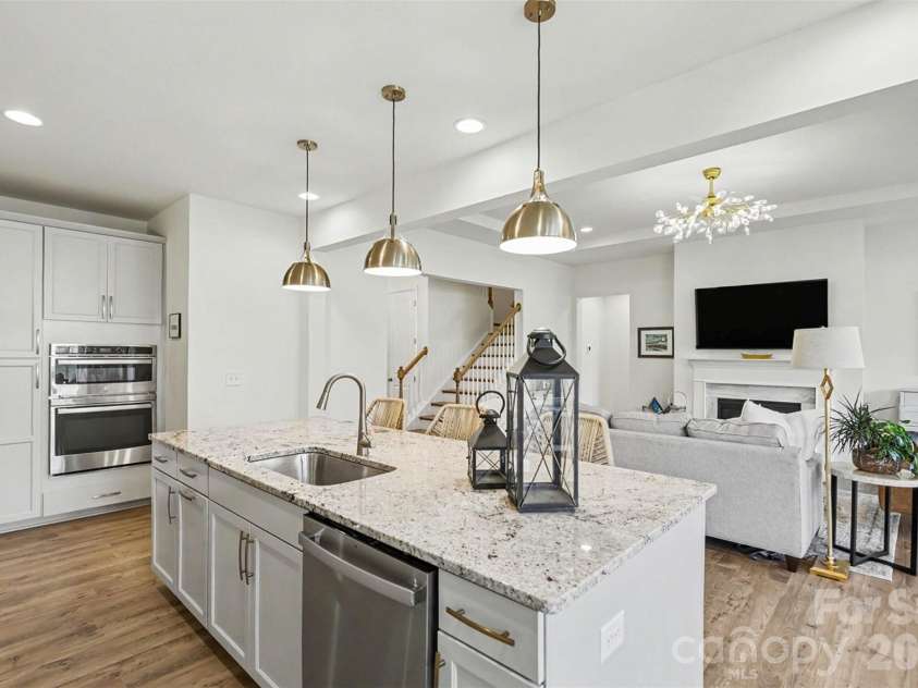 15228 Shallow Ridge Road, Charlotte, NC 28278.  MLS# CAR4393956, YatesRealty ID 36249. 