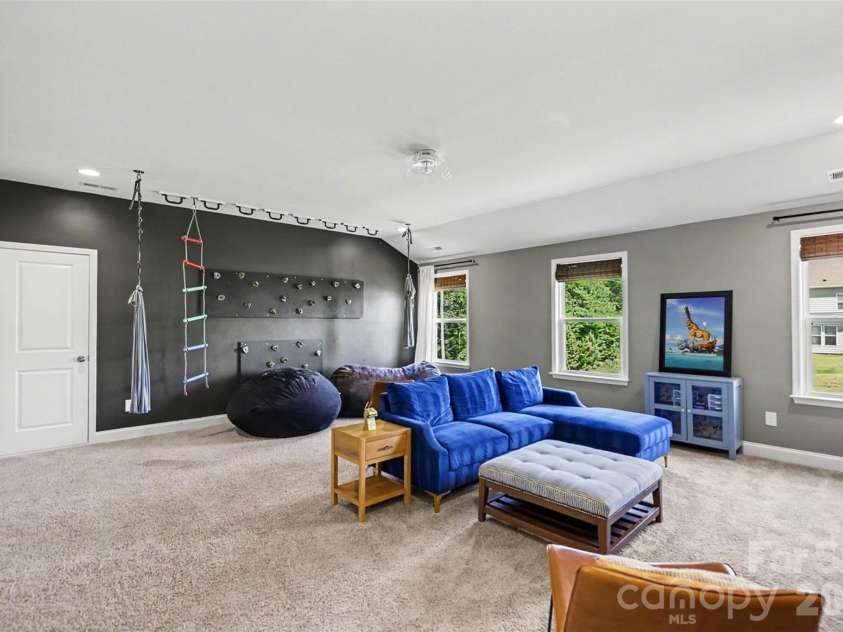 15228 Shallow Ridge Road, Charlotte, NC 28278.  MLS# CAR4393956, YatesRealty ID 36249. Bonus Room