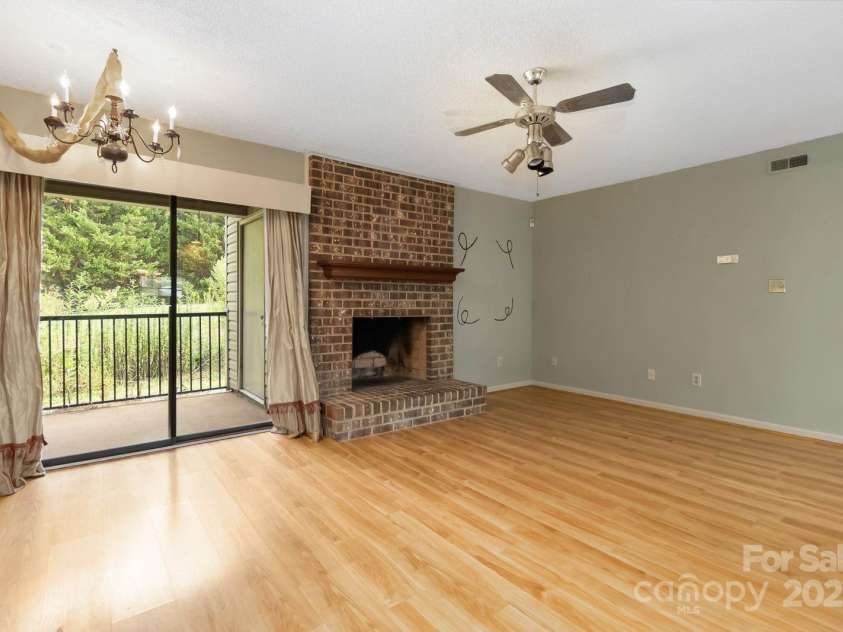 11001 Running Ridge Road, Charlotte, NC 28226.  MLS# CAR4304011, YatesRealty ID 3625. 
