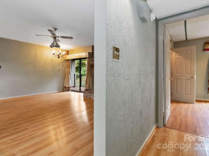 11001 Running Ridge Road, Charlotte, NC 28226.  MLS# CAR4304011, YatesRealty ID 3625. 